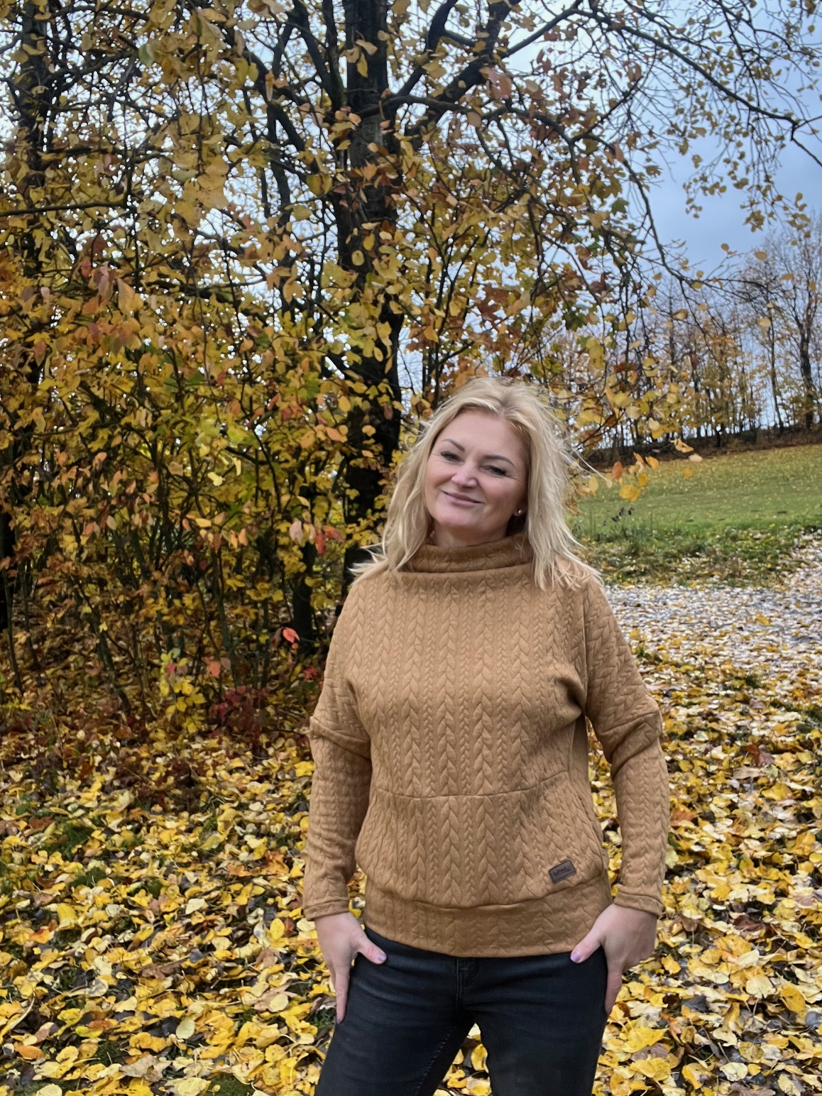 Mikina Iveta