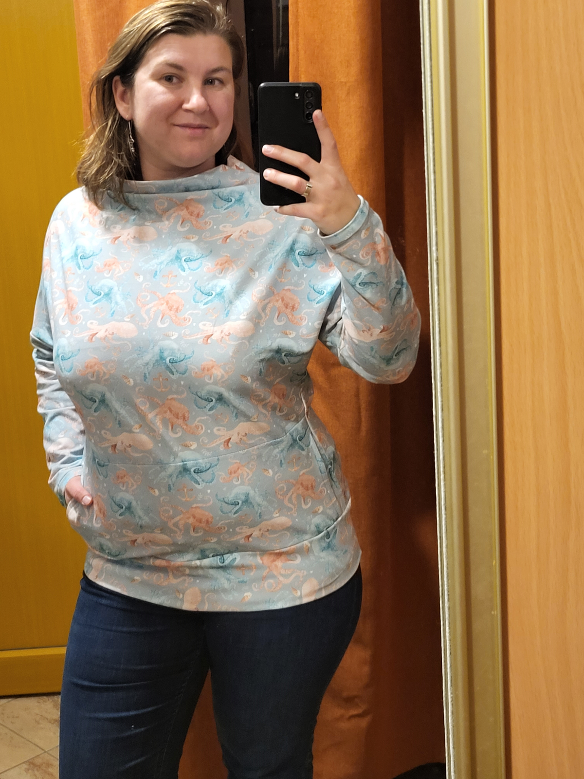 Mikina Iveta