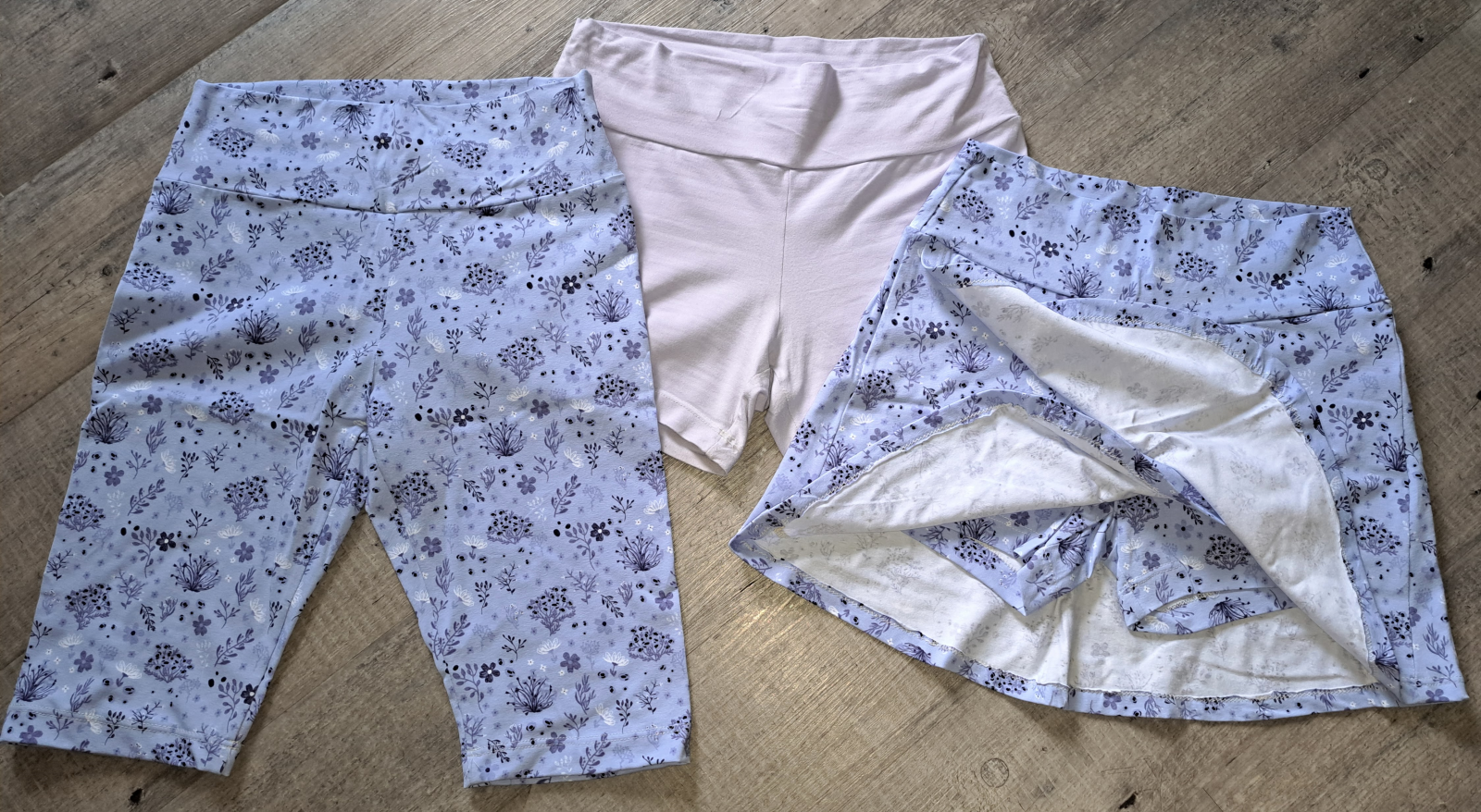 Legíny, kraťasy se sukní Lucie